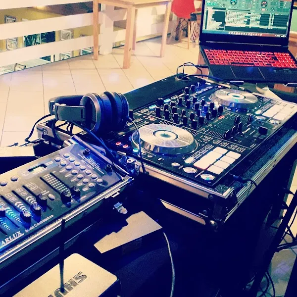 DJ SOM E LUZ em Floripa