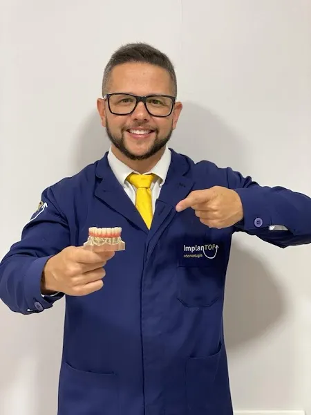 ImplanTOP Clínica Odontológica - Dentista Araruama - Implante - Ortodontia
